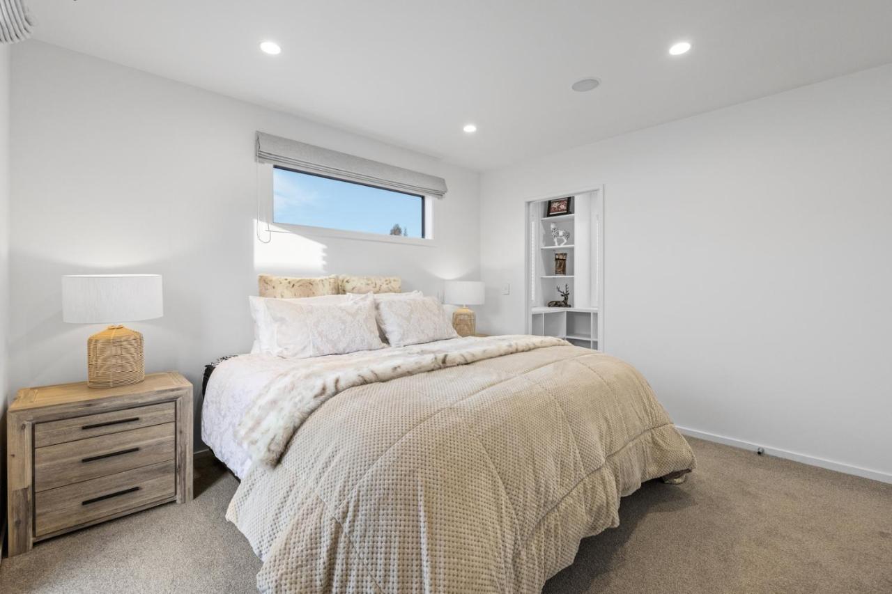 City Escape - Christchurch Central Apartment ภายนอก รูปภาพ