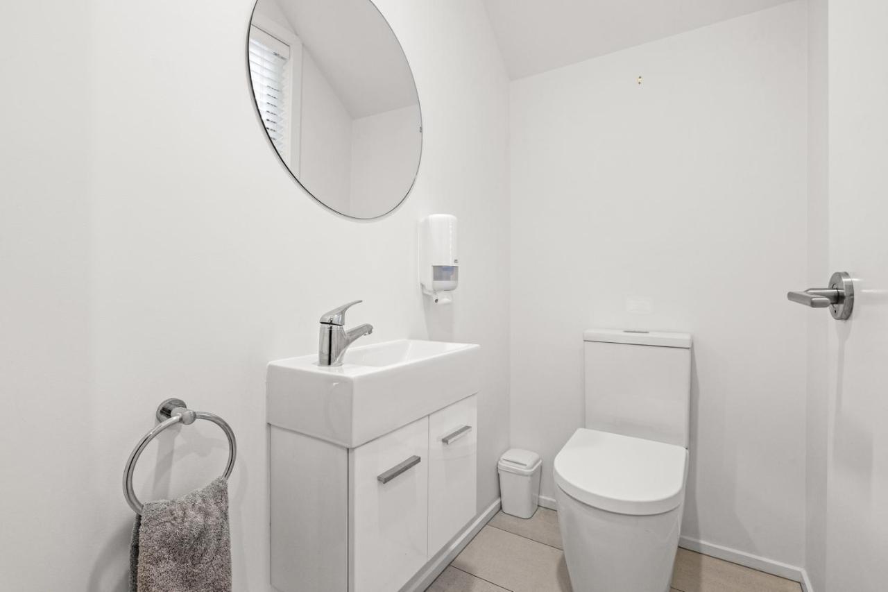 City Escape - Christchurch Central Apartment ภายนอก รูปภาพ